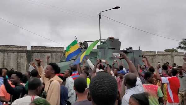 مظاهرات مؤيدة للٱتقلابين