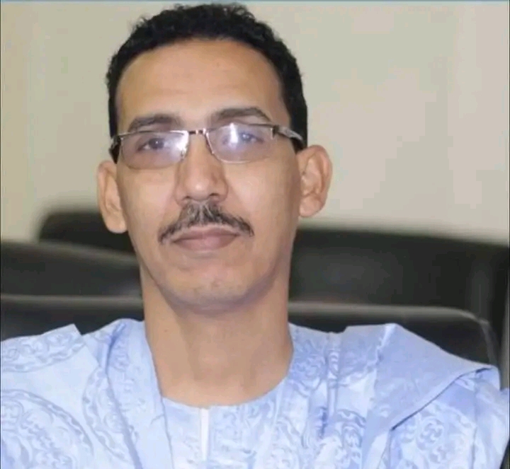 اباب بنيوك / برلماني سابق 