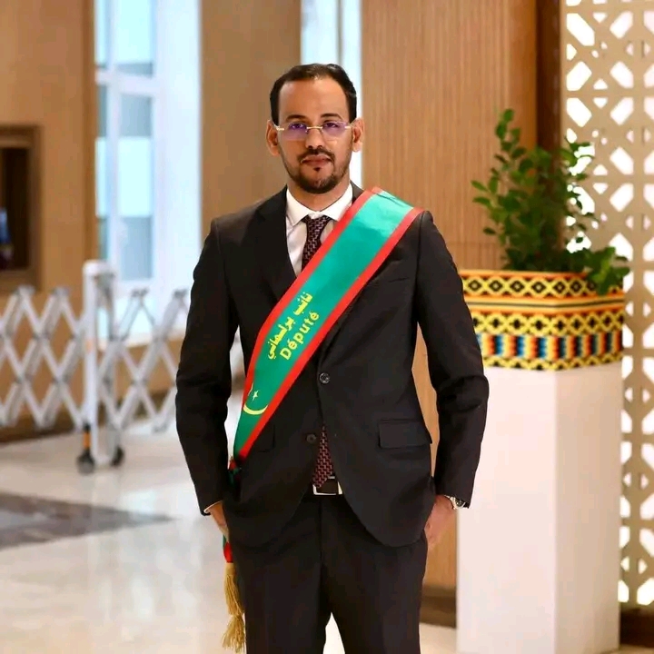 حزب الإنصاف يختار النائب ولد المنير لقيادة فريقه البرلماني