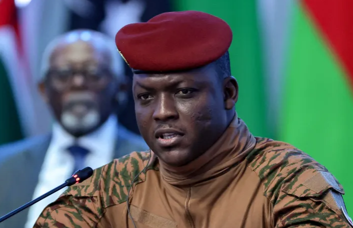 الحاكم العسكري لبوركينا فاسو إبراهيم تراوري 