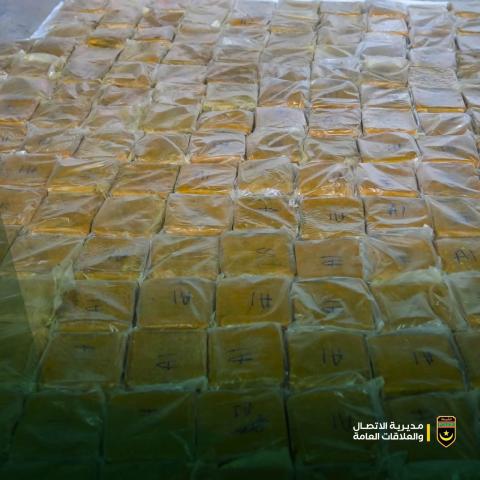 بحوزتهم 200 كليوغرام من الحشيش.. الشرطة تفكك شبكة لتهريب المخدرات