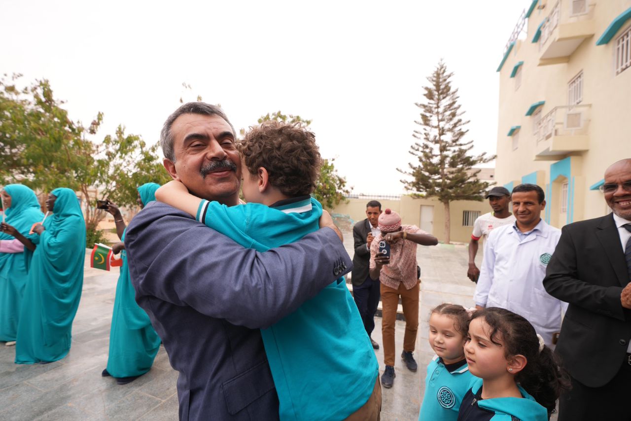 لبروفيسور: يوسف تكين/ وزير التعليم الوطني التركي 